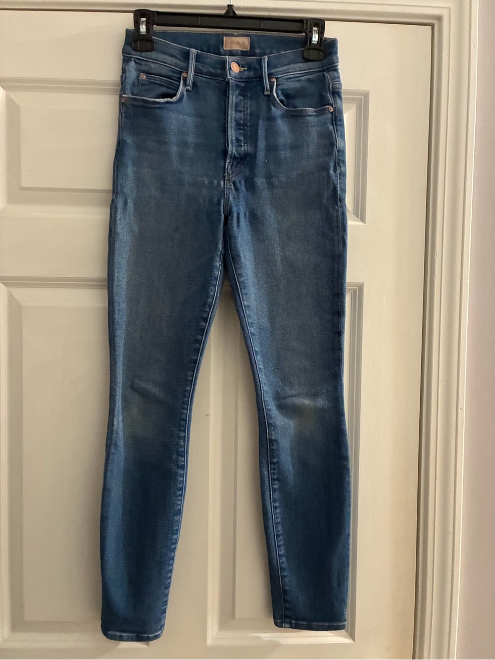 MOTHER Skinny Jeans in Medium Blue Wash